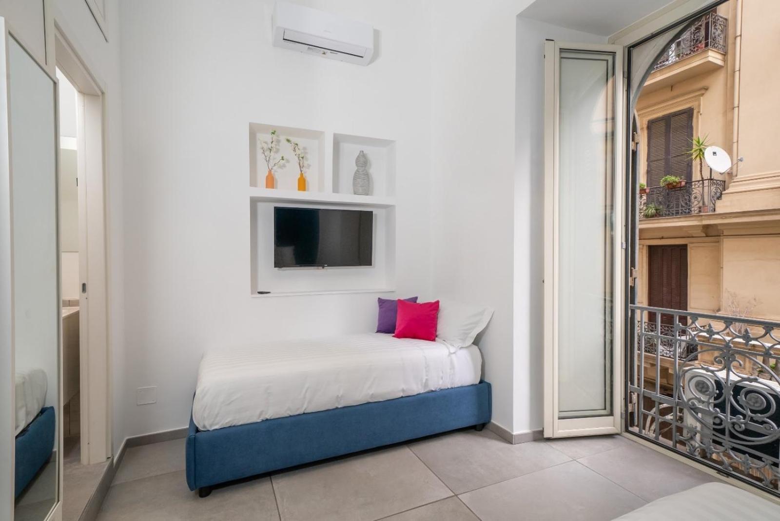 Bovio Boutique Studio Apartment Naples Luaran gambar